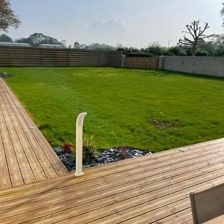 Maison Au Sein D'un Corps De Ferme. * Carpiquet