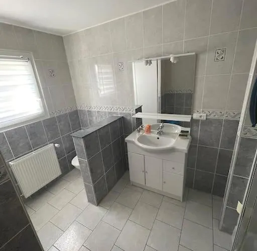 Tatil Evi Maison Au Sein D'un Corps De Ferme. Carpiquet